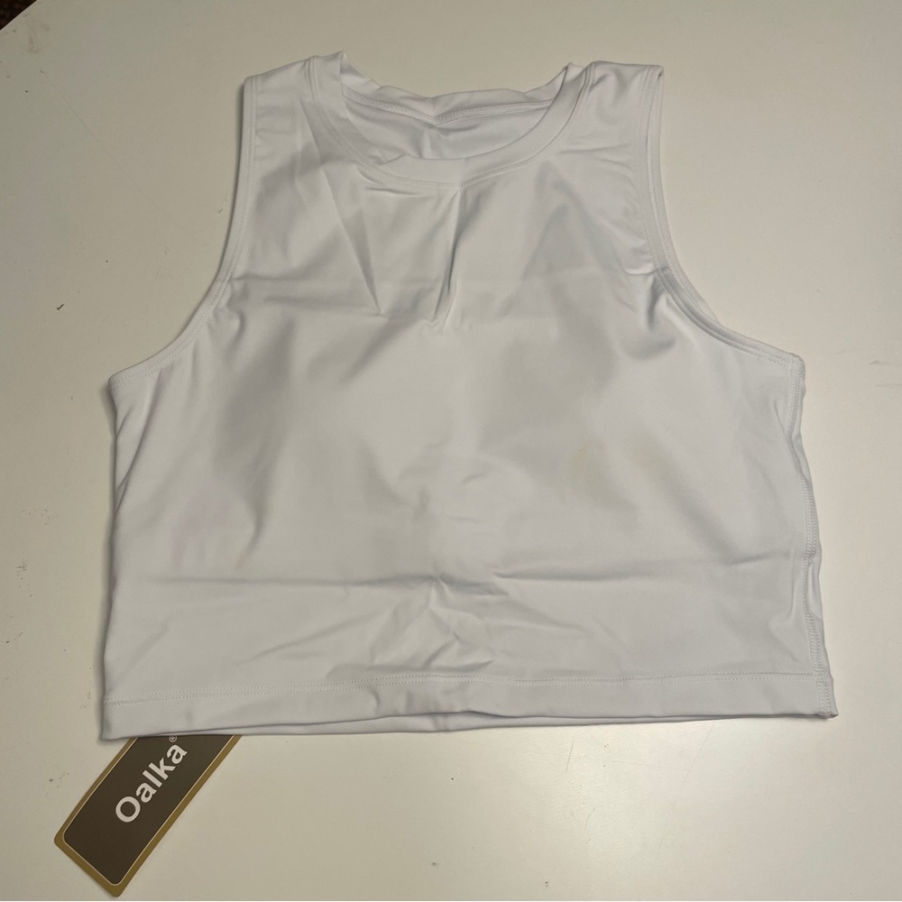 NWT Oalka Women's White Tank Top with Internal Bra M